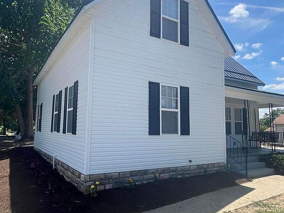 4th image of 4448 Main St