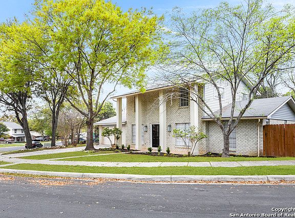 2nd image of 6019 Crown Way