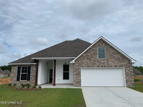 10286 Caroline Dr, Gulfport, MS 39503