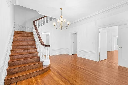 3737 Washington St — Photo 6