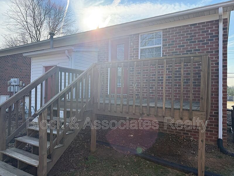 2nd image of 2128 N Fayetteville St APT B