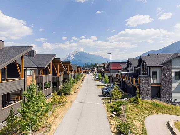 3rd image of 209 Stewart Creek Rise #202G