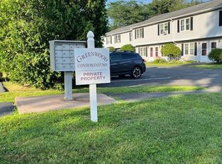 20 Greenwood St #10-B, Westfield, MA 01085