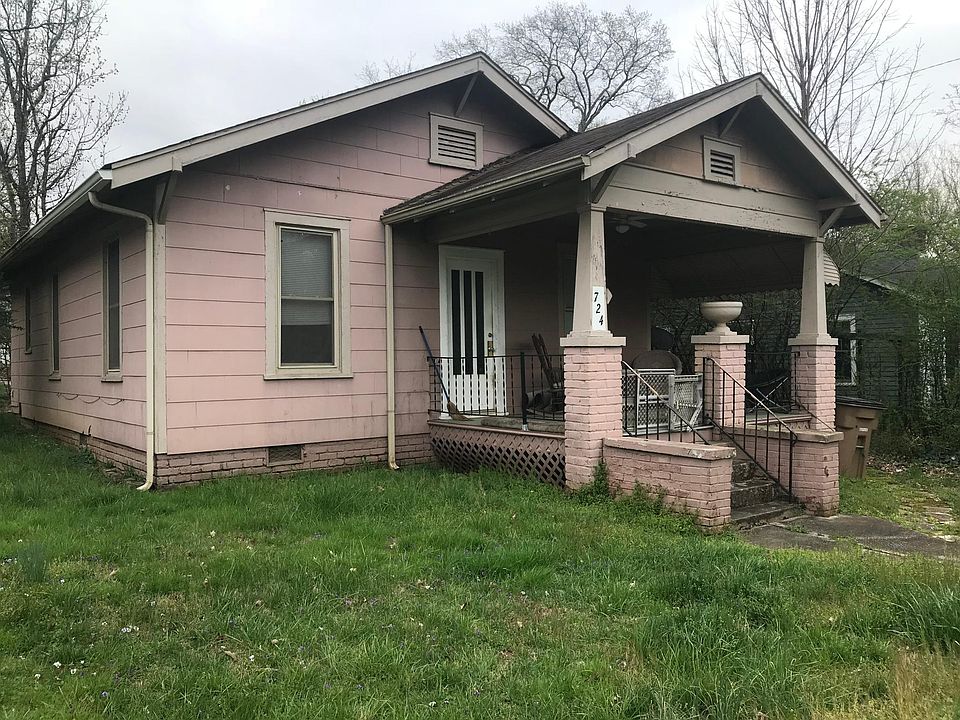 1st image of 724 Radford Pl