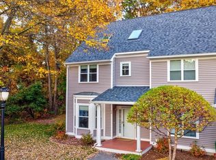 14 Maple Ridge Dr, Burlington, MA 01803