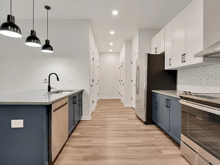 TITANIUM GLASS RECYCLED COUNTERTOPS