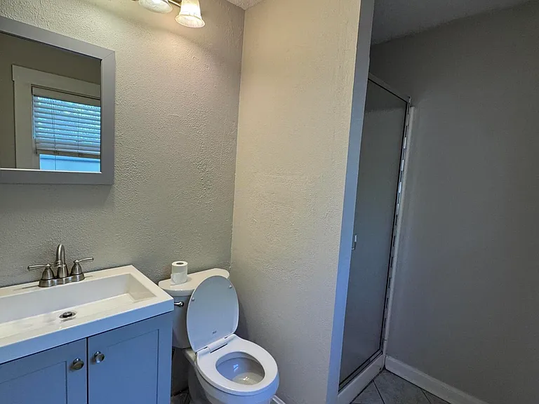 236 Kennedy Ave — Photo 14