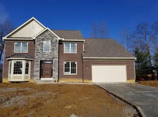136 Lakeview Ct, Loveland, OH 45140