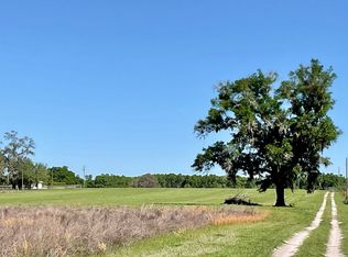 SE 17th Trl, Trenton, FL 32693