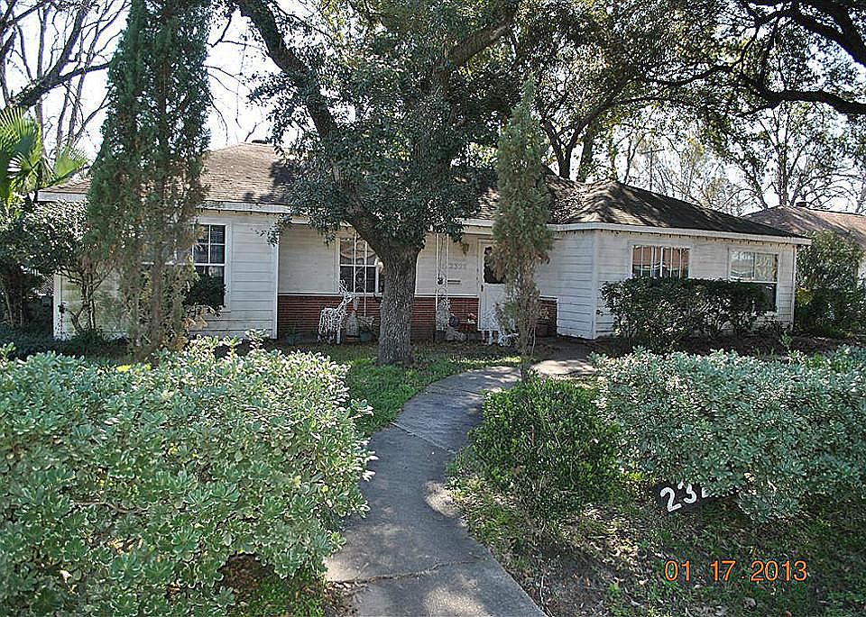 1st image of 2322 Harwood Dr