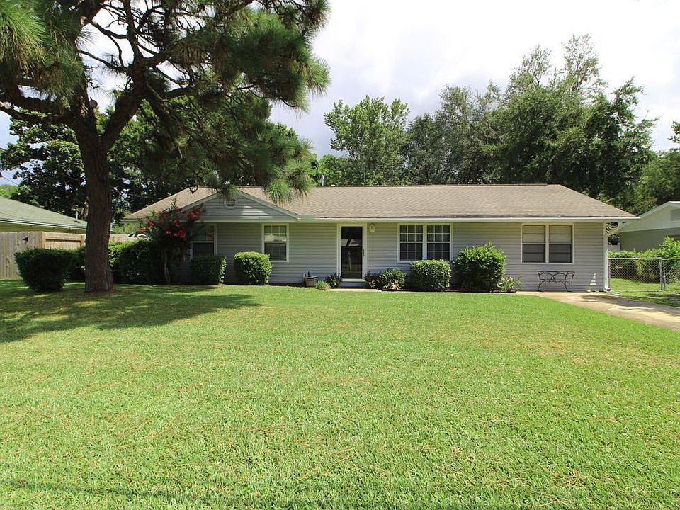1st image of 311 Oakland Cir