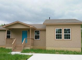 301 W Alamo St, Elgin, TX 78621