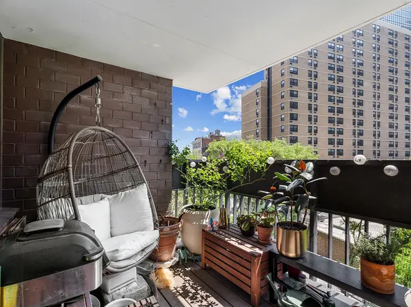 100 Beekman Street image 8 of 10