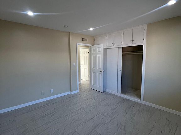 3rd image of 2920 W 141st Pl #4