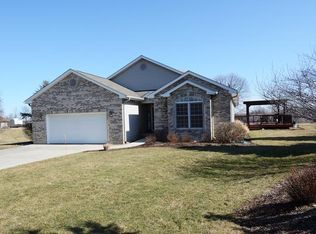 1391 Nippersink Rd, Fox Lake, IL 60020