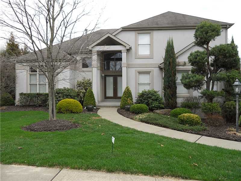 1st image of 329 Deemers Dr
