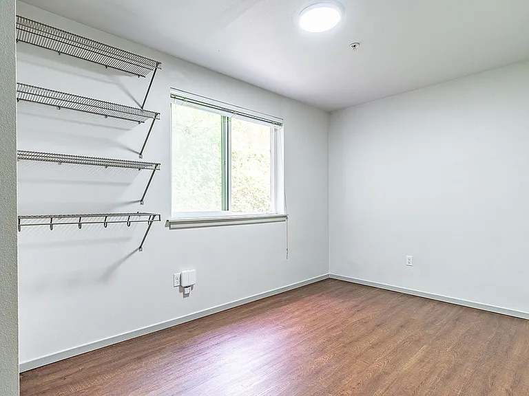 Elegant, Efficient Studios in Beautiful Delridge! — Photo 26