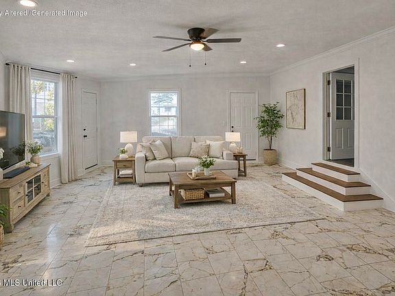 5th image of 352 Beverly Cir