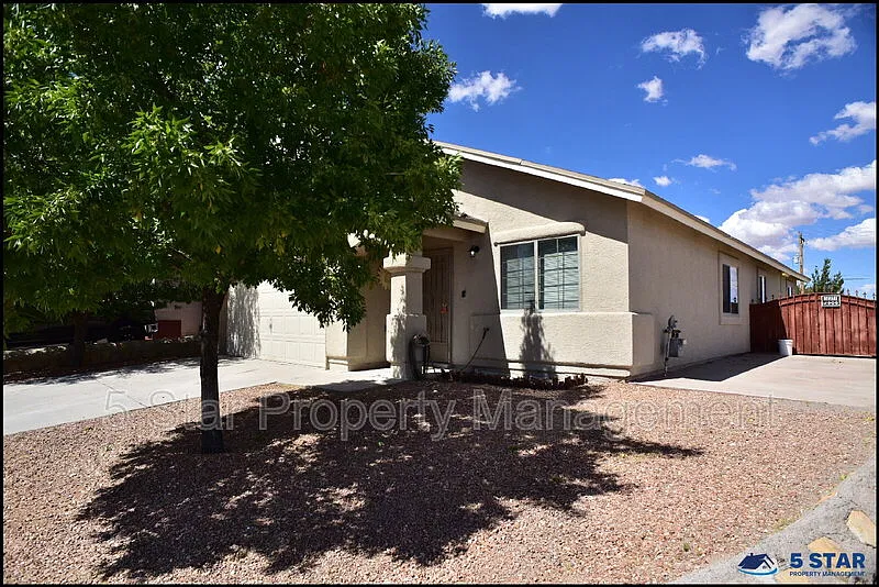 3 bed, 2.0 bath, 1516 sqft, $1,550 — Photo 2