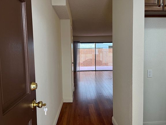 3rd image of 466 Riverdale Dr #462102