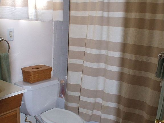 Updated oak and ceramic bath