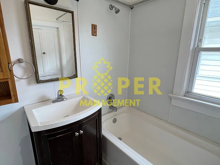 942 Harvard Blvd — Photo 7