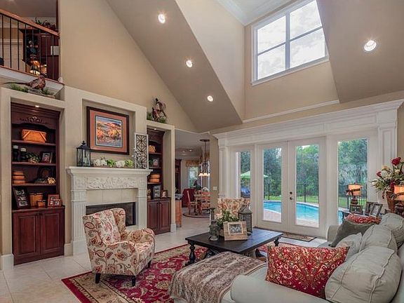2nd image of 605 Whisper Woods Dr