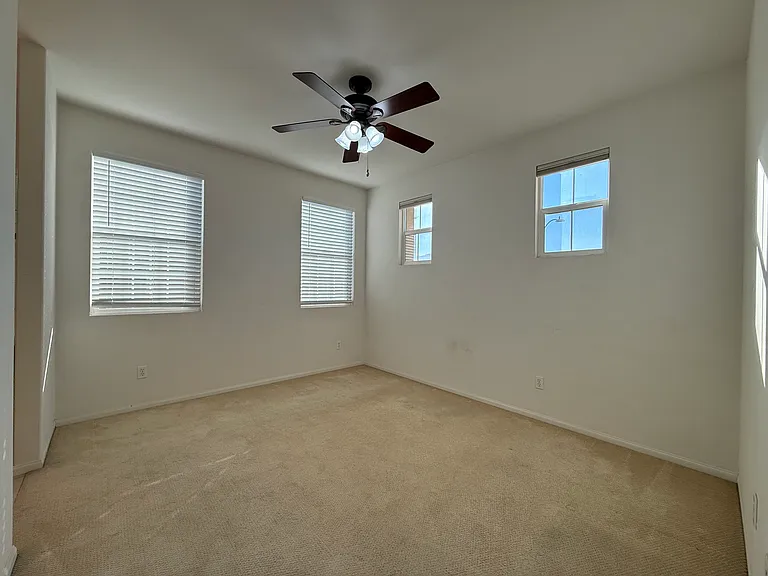 1273 Breakaway Dr — Photo 19