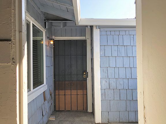 3rd image of 2940 Milroy Ct #2942