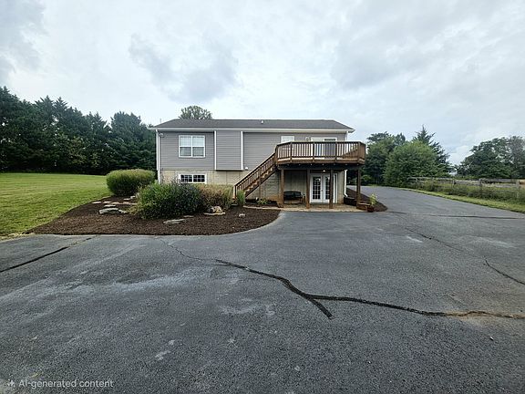 4th image of 7481 Terri Ln