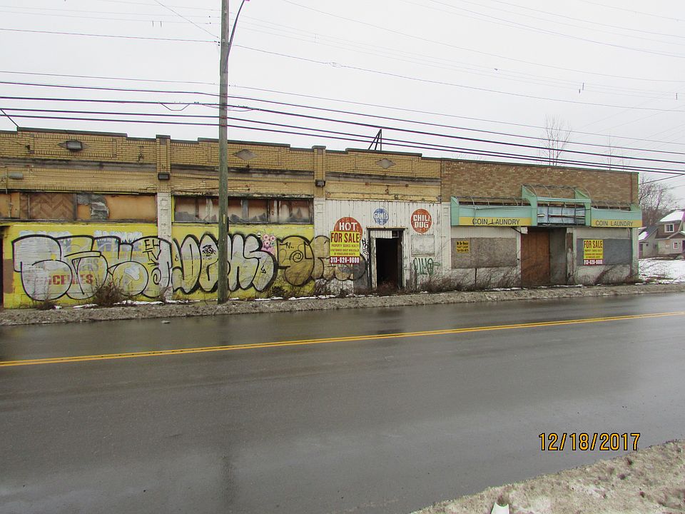 1st image of 12932 Schoolcraft St