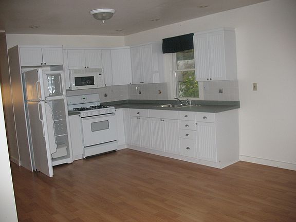 Plenty of Cabinet Space in the Kitchen