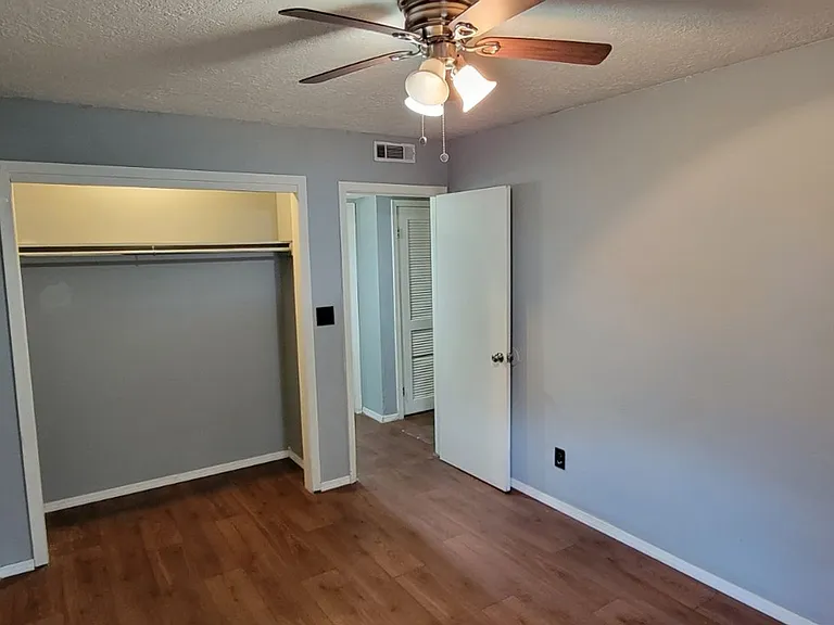 Apartment Close to Lyon College — Photo 26
