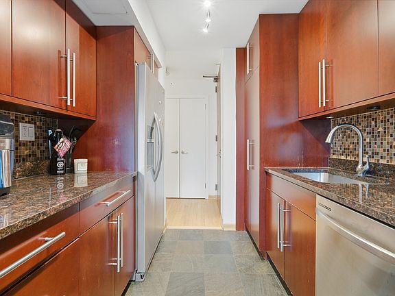 4th image of 1310 N Ritchie Ct APT 10B