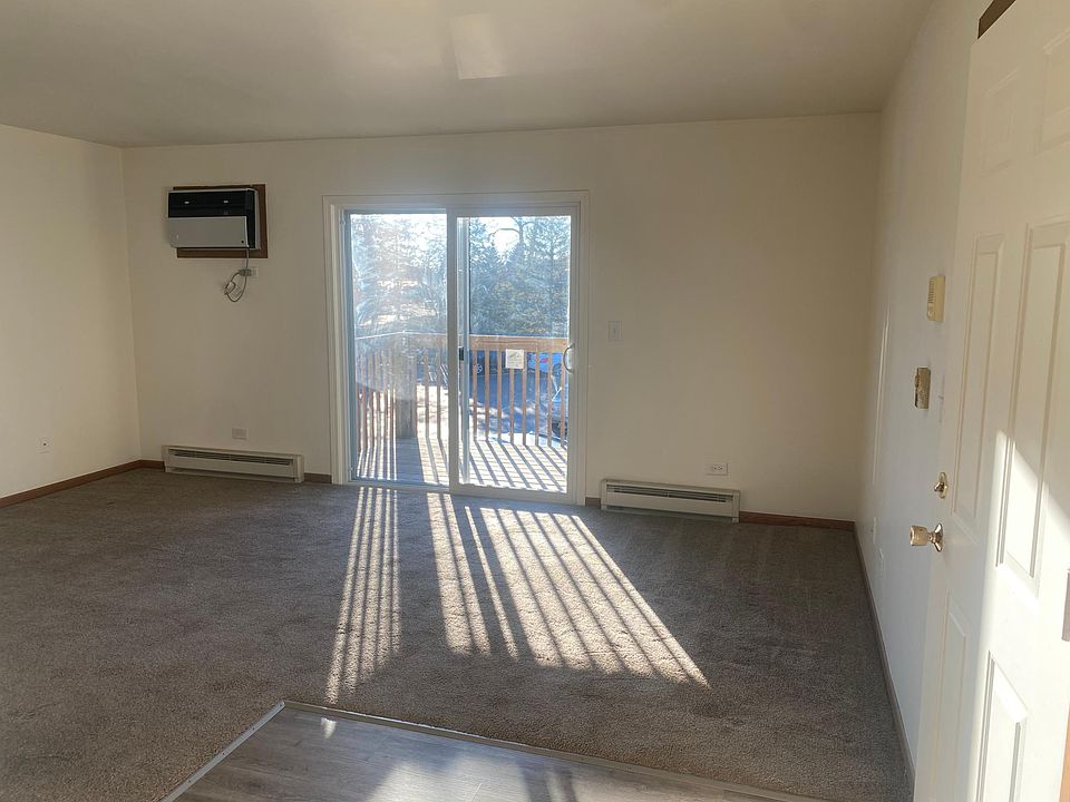 524 S Main St APT 402, Wauconda, IL 60084 Zillow