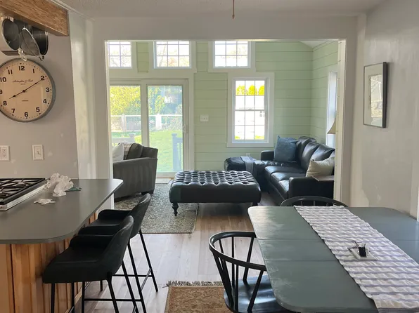 261 Elm St, South Dartmouth, MA 02748