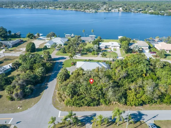 14425 78th Ave, Sebastian, FL 32958