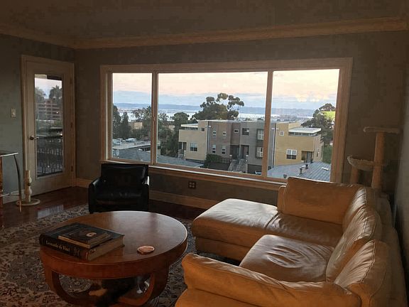 Living Room Picture 2