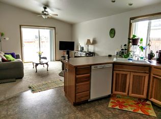 114 S Chinook St, Moxee, WA 98936