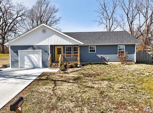 1025 Saint Louis St, Lebanon, MO 65536