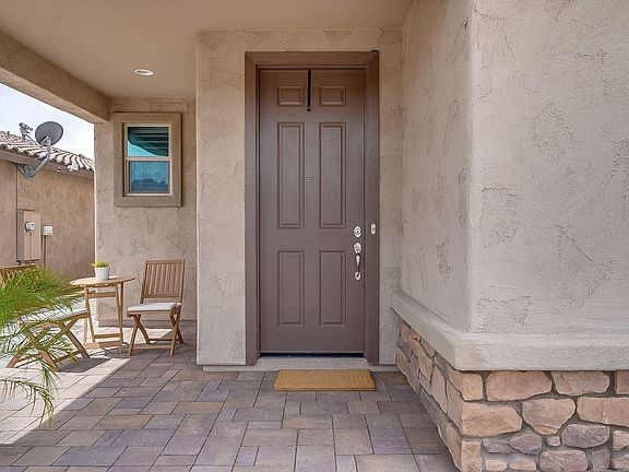 3rd image of 2245 W Tangor Pl
