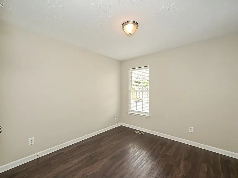 604 Parrish Pl — Photo 13