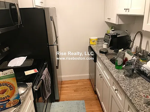 772 Columbus Ave Photo 1