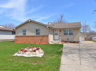 6925 Whitewater St, Racine, WI 53402