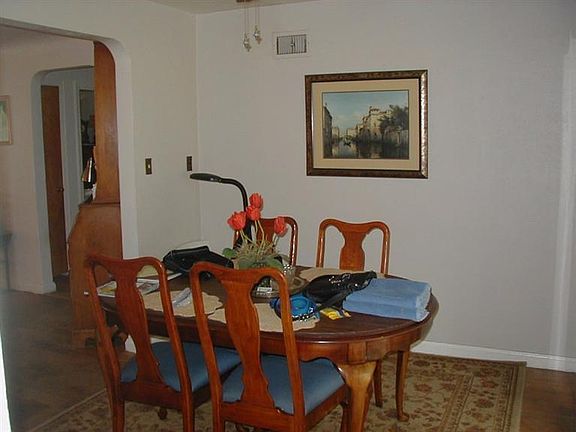 4th image of 2847 Lafeuille Ave