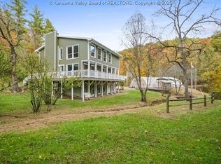 2105 Lee Creek Rd, Culloden, WV 25510