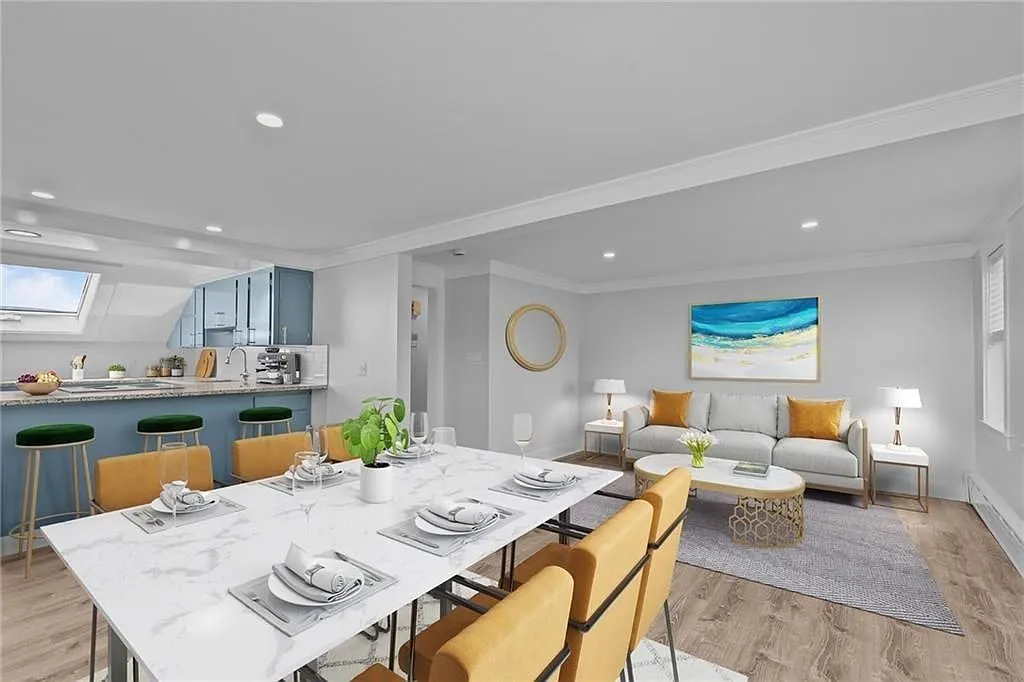 2 bed, 1.0 bath, 1100 sqft, $3,400 — Photo 1