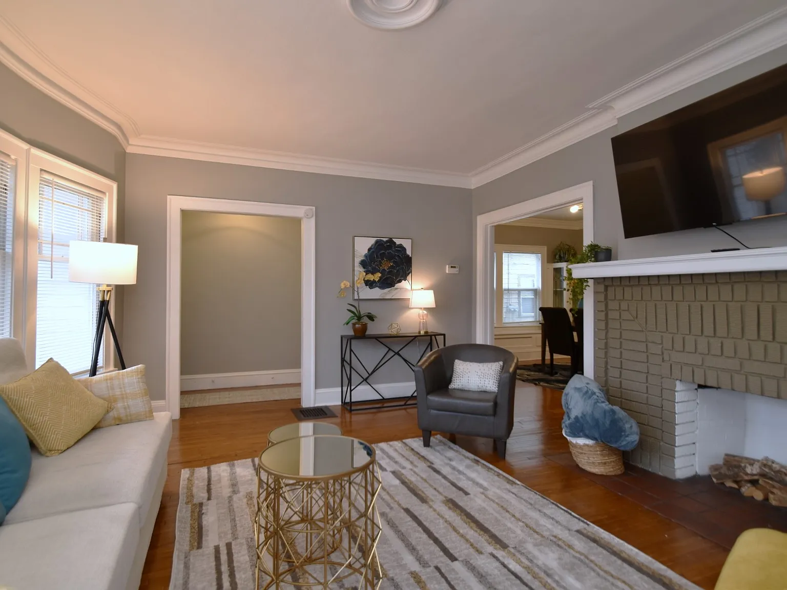 2 bed, 1750 sqft, $2,200 — Photo 4