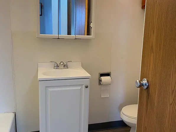 4779 NW 62nd Ave APT 3, Johnston, IA 50131