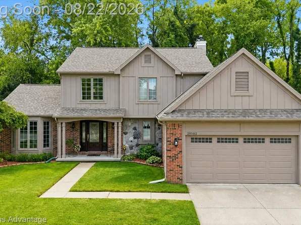 29582 English Way, Novi, MI 48377
